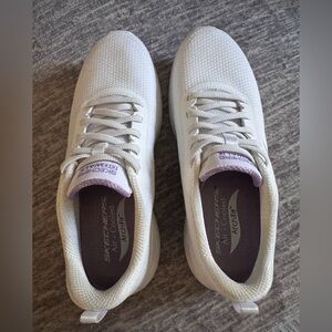 Skechers Cream and Purple Arch Fit Sneakers 71/2 New